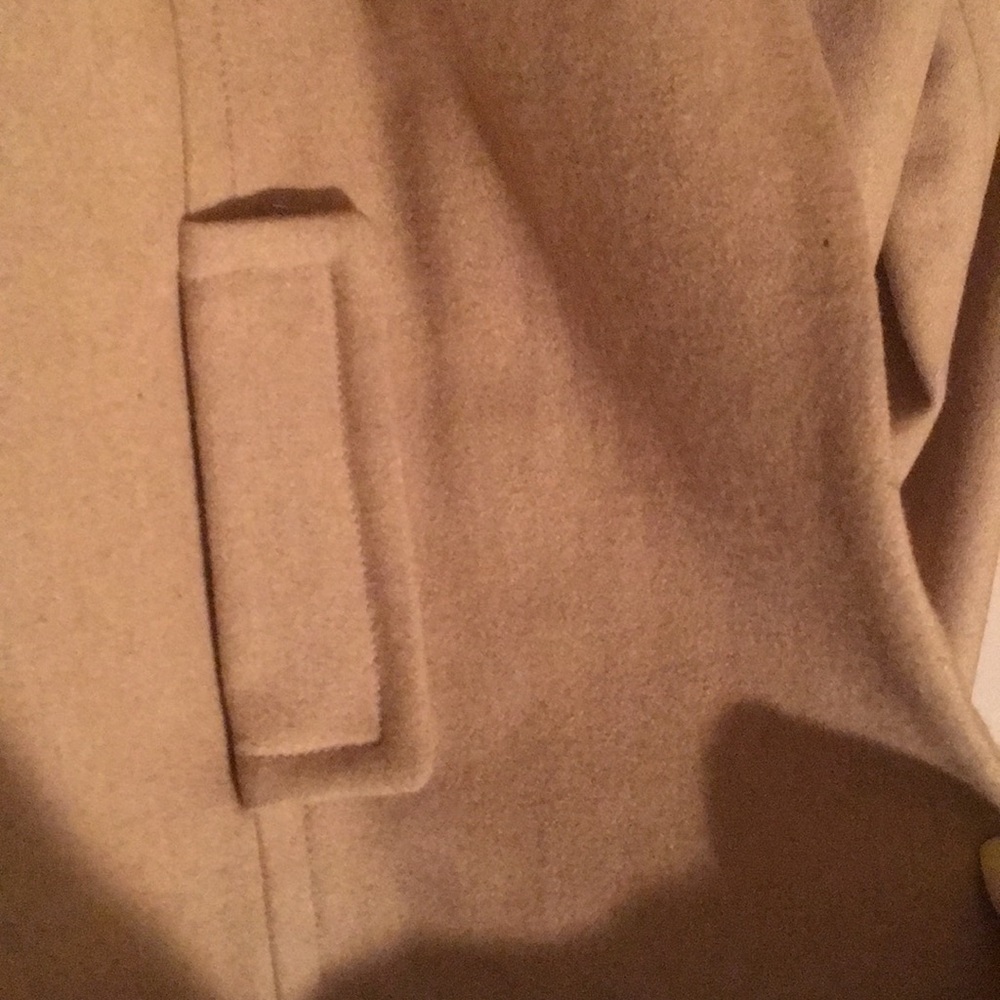 Coat - Picture 3 of 4